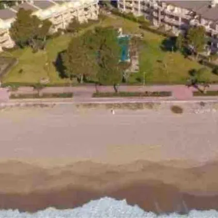Beachfront Mont-roig del Camp